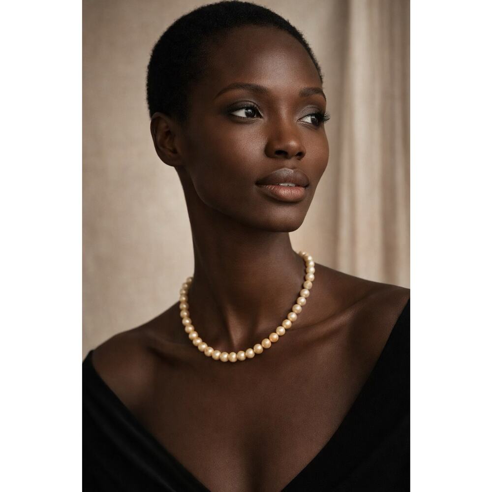 Vintage Crown Trifari Faux Pearl Necklace Rhinestone Clasp 15” - Picture 9 of 9